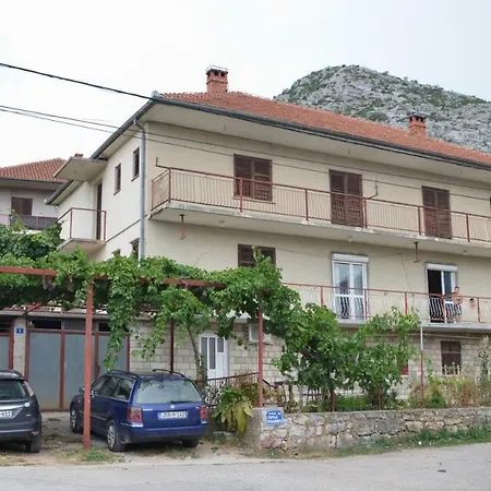 Hrupjela Guest house